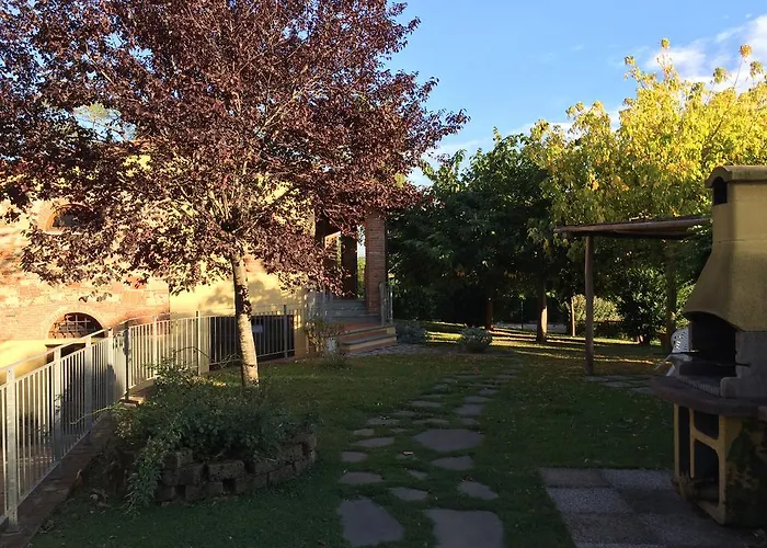 La Cantina Del Podere Dei Boni בית חווה *